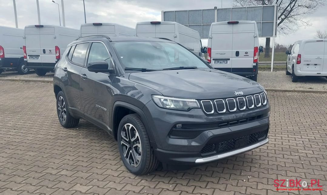 2023' Jeep Compass photo #1