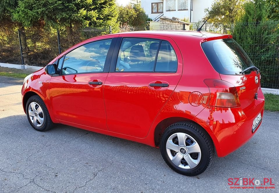 2007' Toyota Yaris photo #1