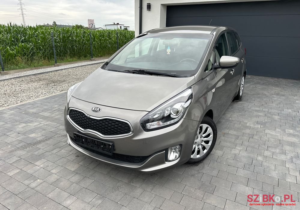 2013' Kia Carens photo #1