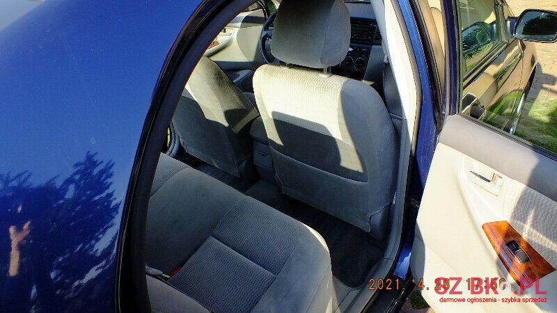 2005' Toyota Corolla photo #2