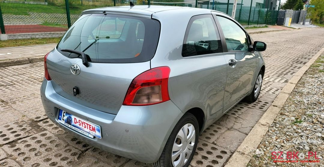 2017' Toyota Auris photo #3