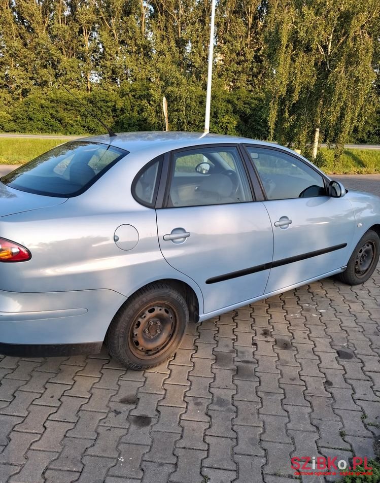 2003' SEAT Cordoba photo #6