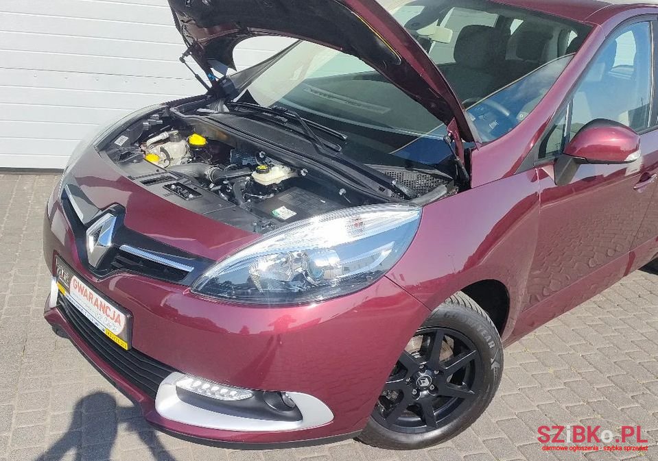 2013' Renault Scenic photo #5