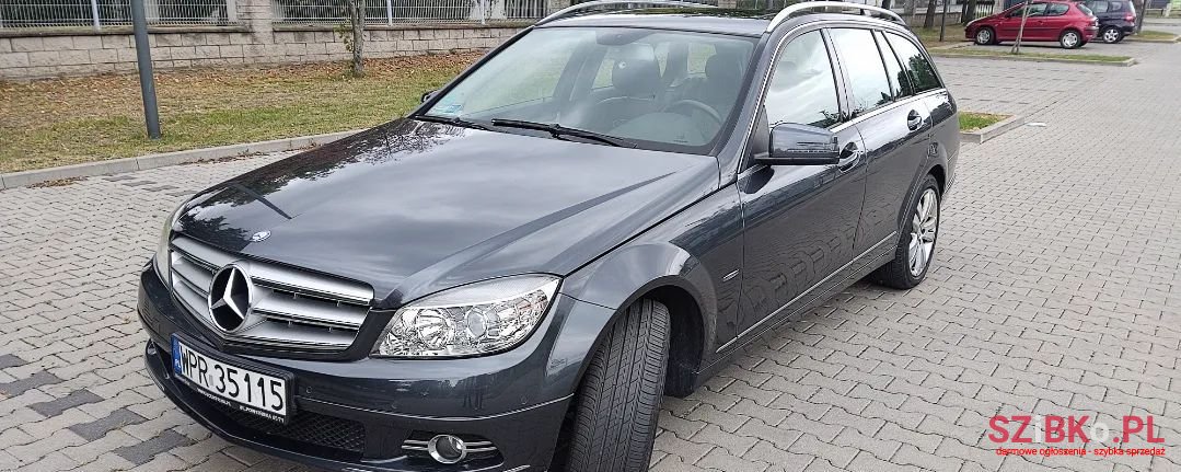 2010' Mercedes-Benz Klasa C photo #3