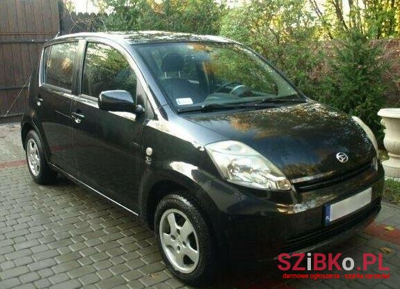 2006' Daihatsu SIRION II photo #1