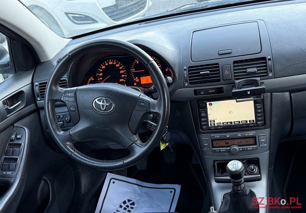 2008' Toyota Avensis 2.0 D-4D Premium photo #6