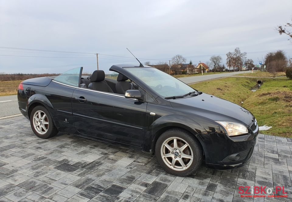 2008' Ford Focus photo #3