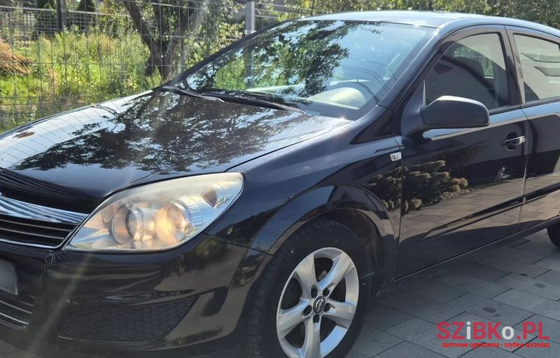 2007' Opel Astra photo #1