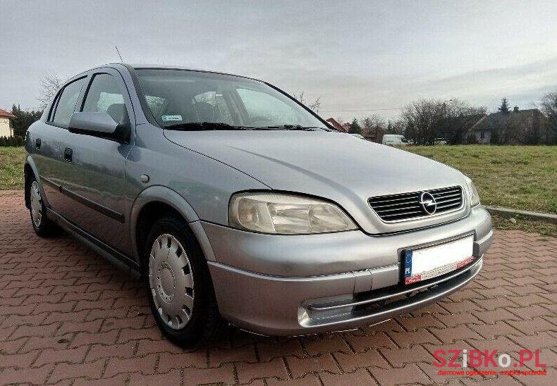 2003' Opel Astra photo #1