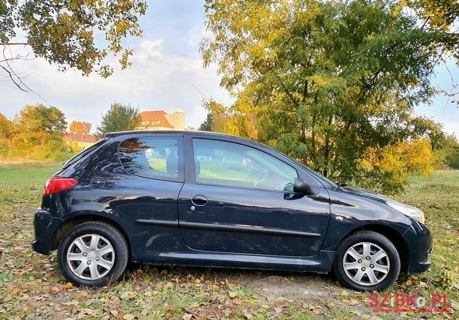 2010' Peugeot 206 Plus photo #6