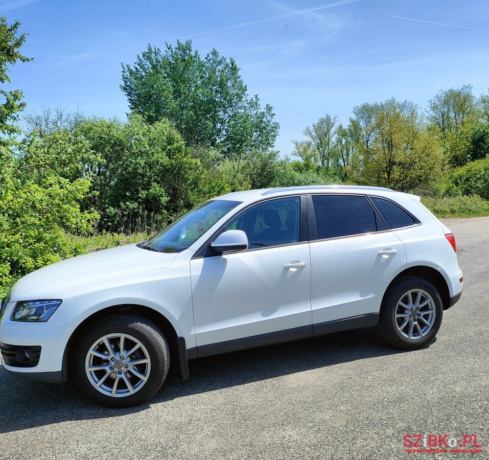 2011' Audi Q5 S Tronic photo #3