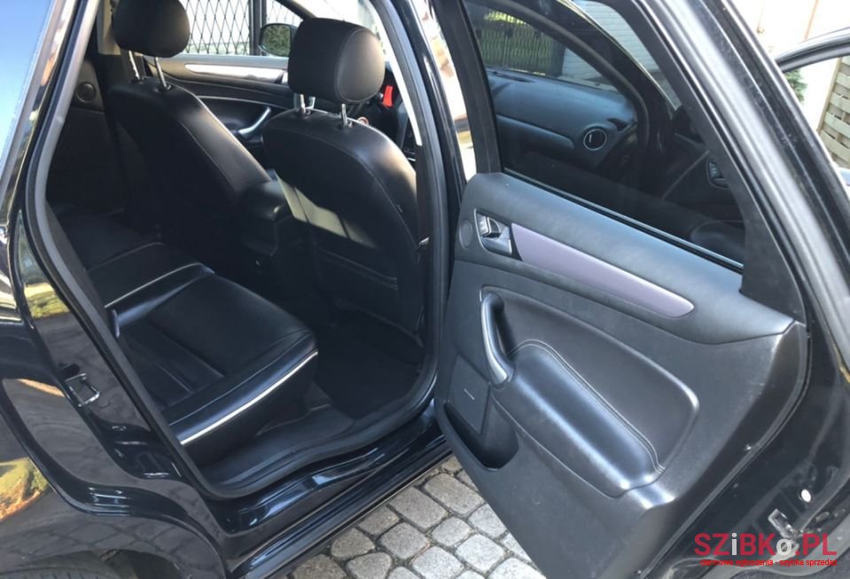 2012' Ford Mondeo photo #6