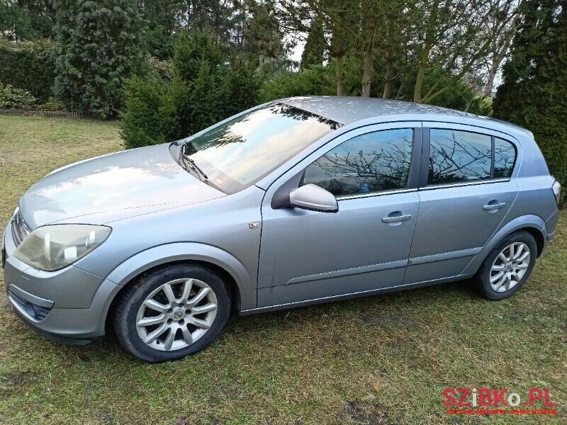 2004' Opel Astra photo #6