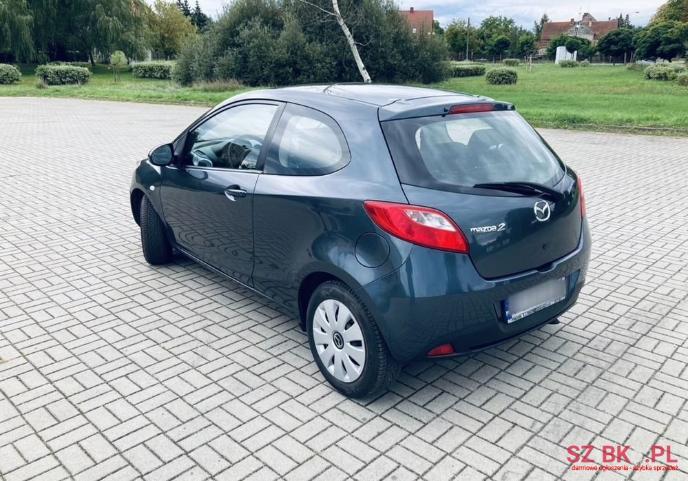 2009' Mazda 2 photo #3