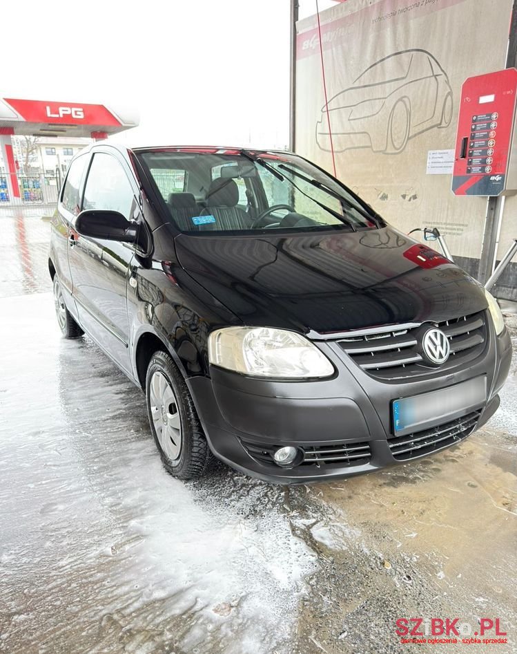 2006' Volkswagen Fox 1.2 photo #1