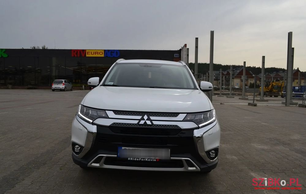 2018' Mitsubishi Outlander photo #4