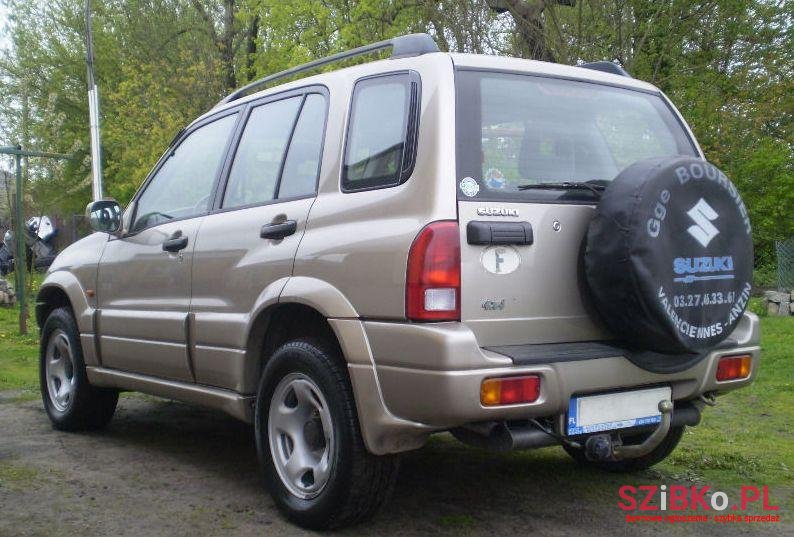 2002' Suzuki Grand Vitara photo #1