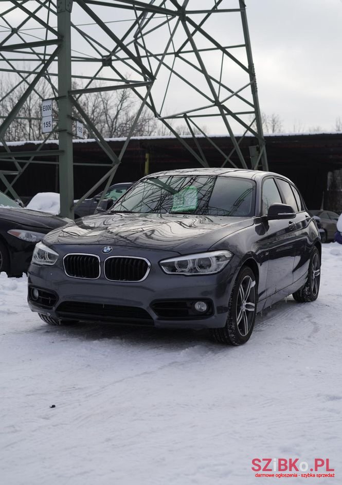 2016' BMW 1 Series 118D Sport Line photo #1