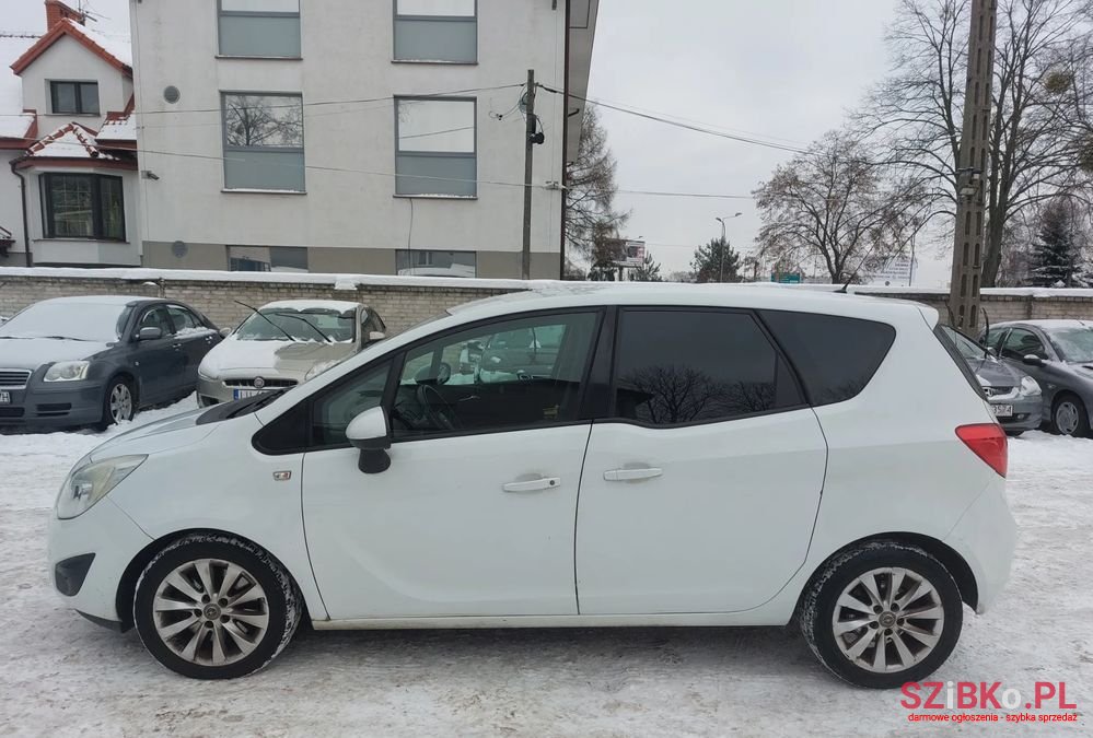 2012' Opel Meriva photo #3