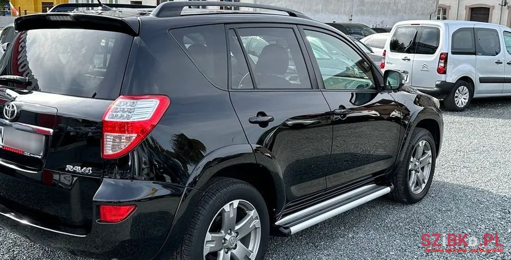 2010' Toyota RAV4 photo #5