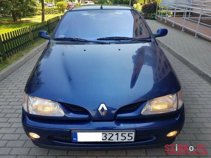 1999' Renault Megane photo #5