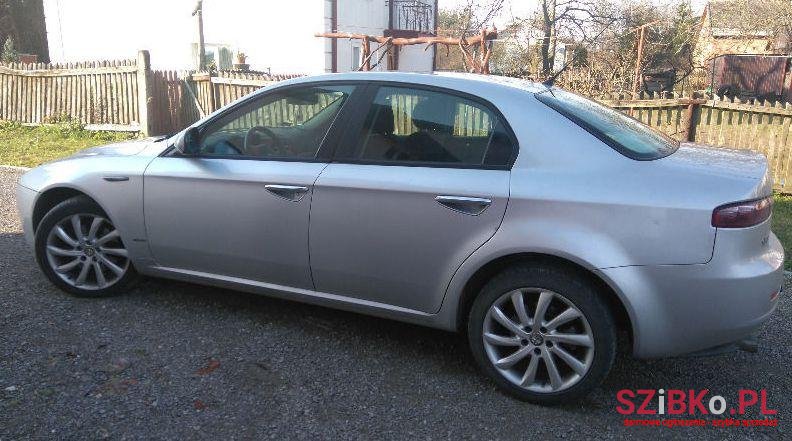 2006' Alfa Romeo 159 JTDM photo #1