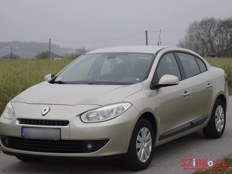 2010' Renault Fluence photo #1