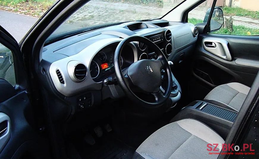 2012' Peugeot Partner Tepee 120 Vti Family photo #5