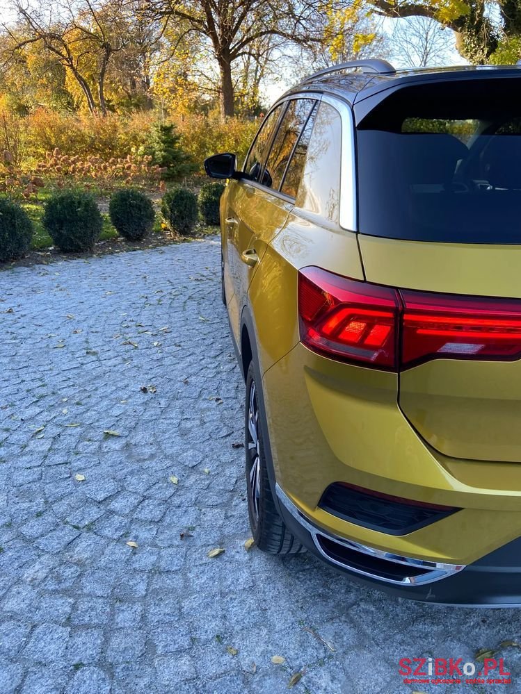 2021' Volkswagen T-Roc photo #3