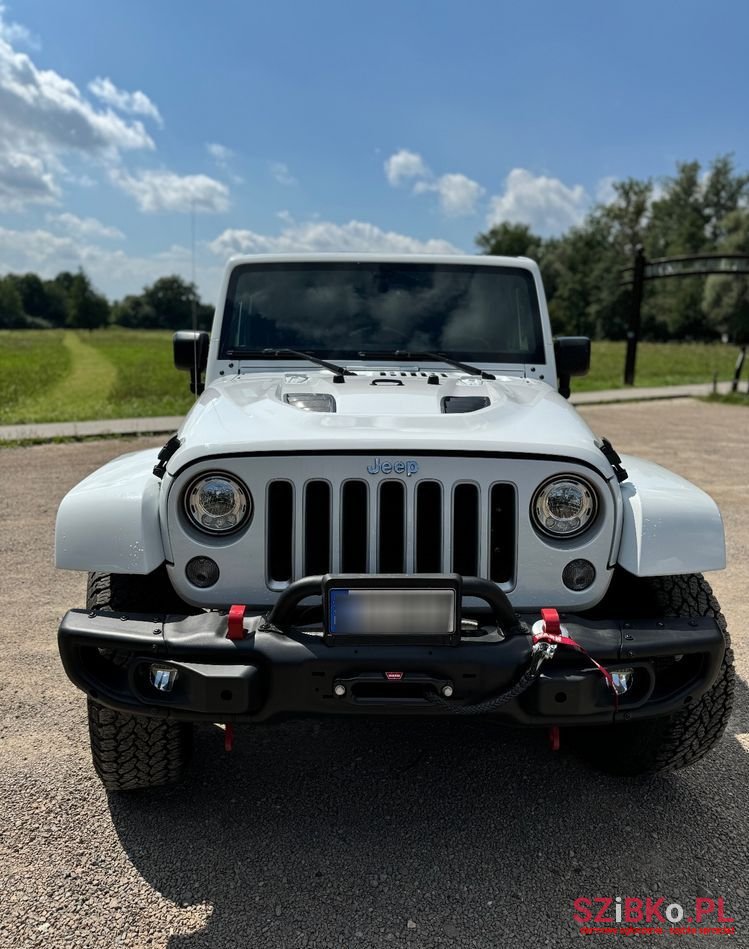 2018' Jeep Wrangler 3.6 Sahara photo #3