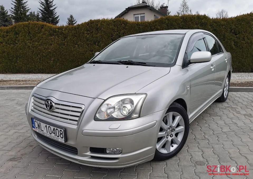 2005' Toyota Avensis photo #1