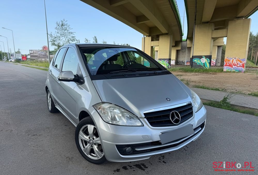 2010' Mercedes-Benz A-Class photo #5