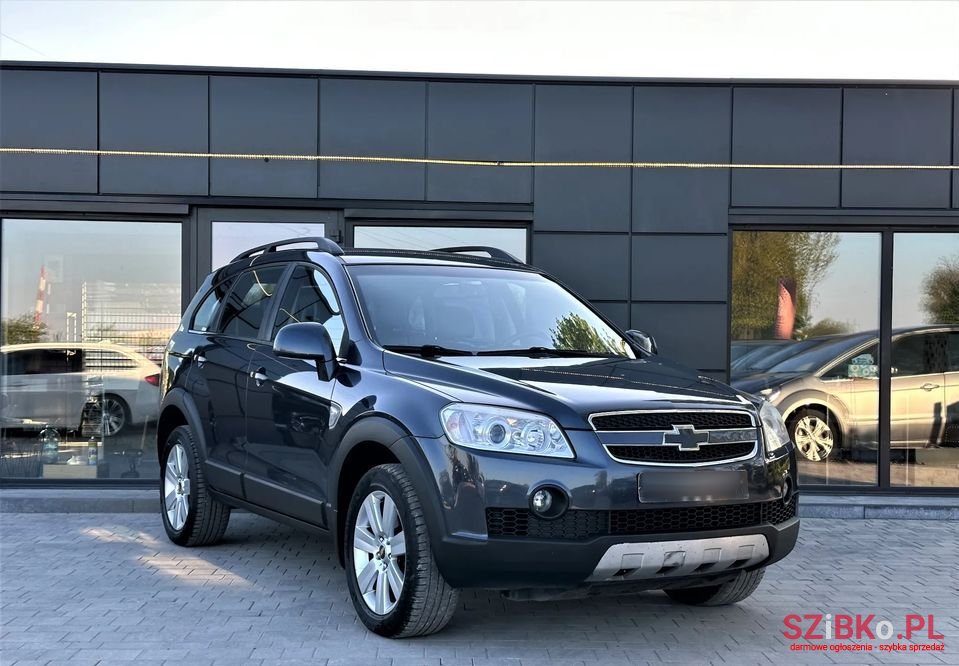 2007' Chevrolet Captiva photo #2