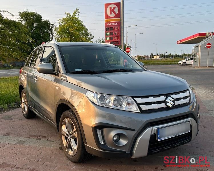 2015' Suzuki Vitara 1.6 Premium 2Wd photo #5