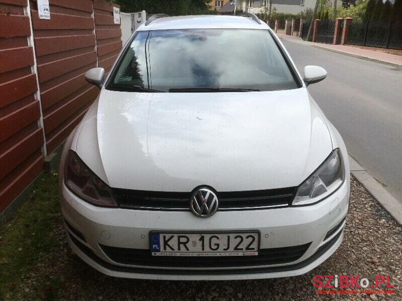 2015' Volkswagen Golf photo #3