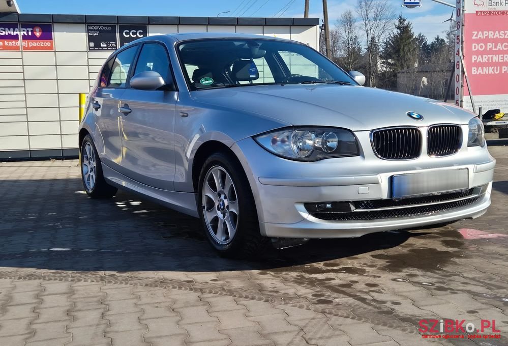 2008' BMW 1 Series 118I Edition Sport photo #2