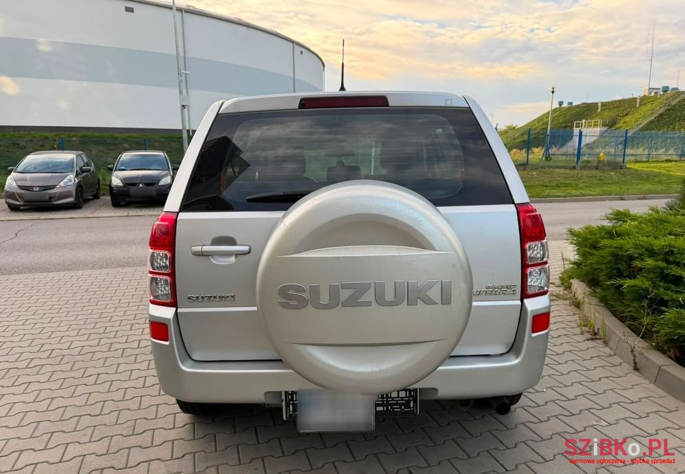 2007' Suzuki Grand Vitara 2.7 V6 photo #4