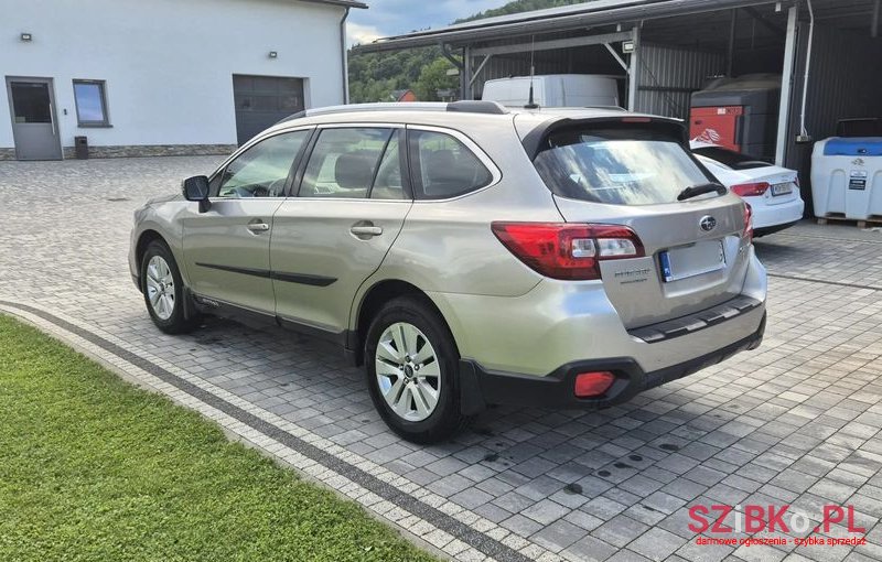 2015' Subaru Legacy photo #5