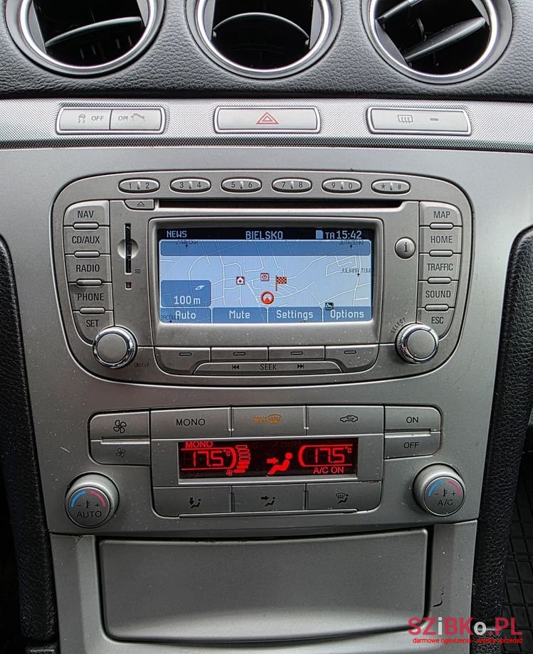 2007' Ford S-Max photo #2