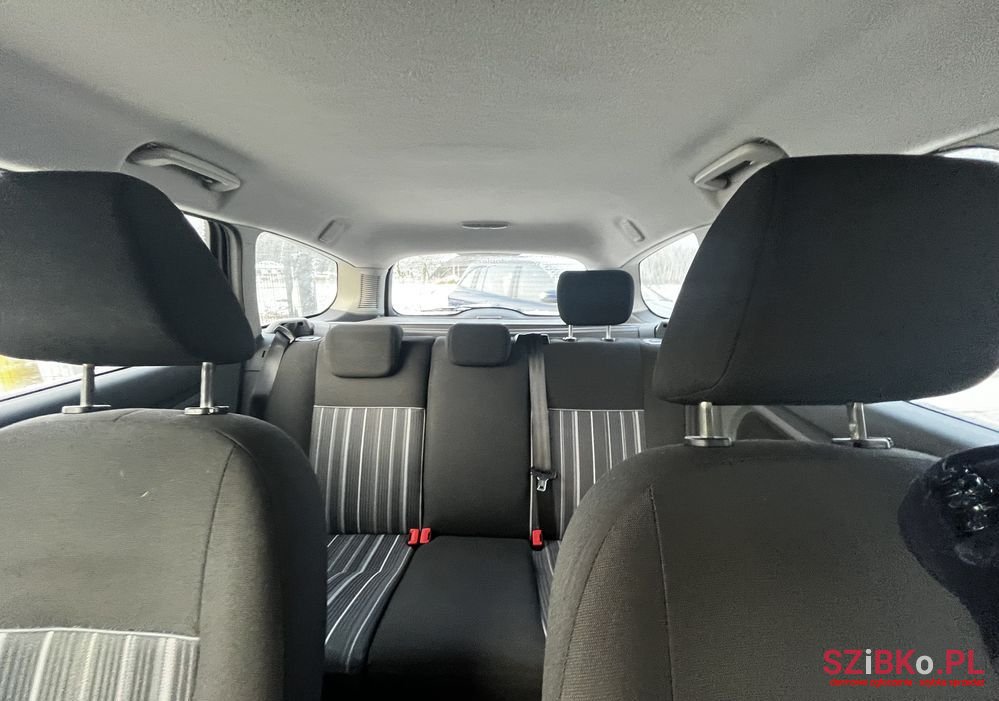 2010' Ford Focus photo #4