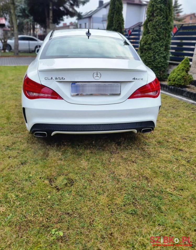 2014' Mercedes-Benz CLA 250 4-Matic photo #4