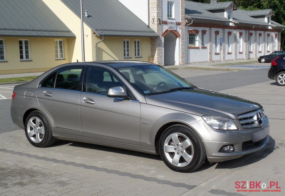 2007' Mercedes-Benz C-Class 220 Cdi Elegance photo #1