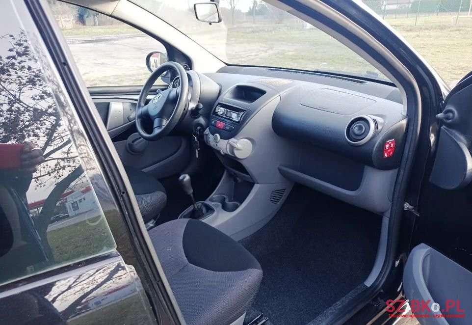 2007' Toyota Aygo photo #5