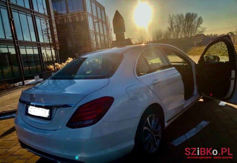 2017' Mercedes-Benz Klasa C photo #2