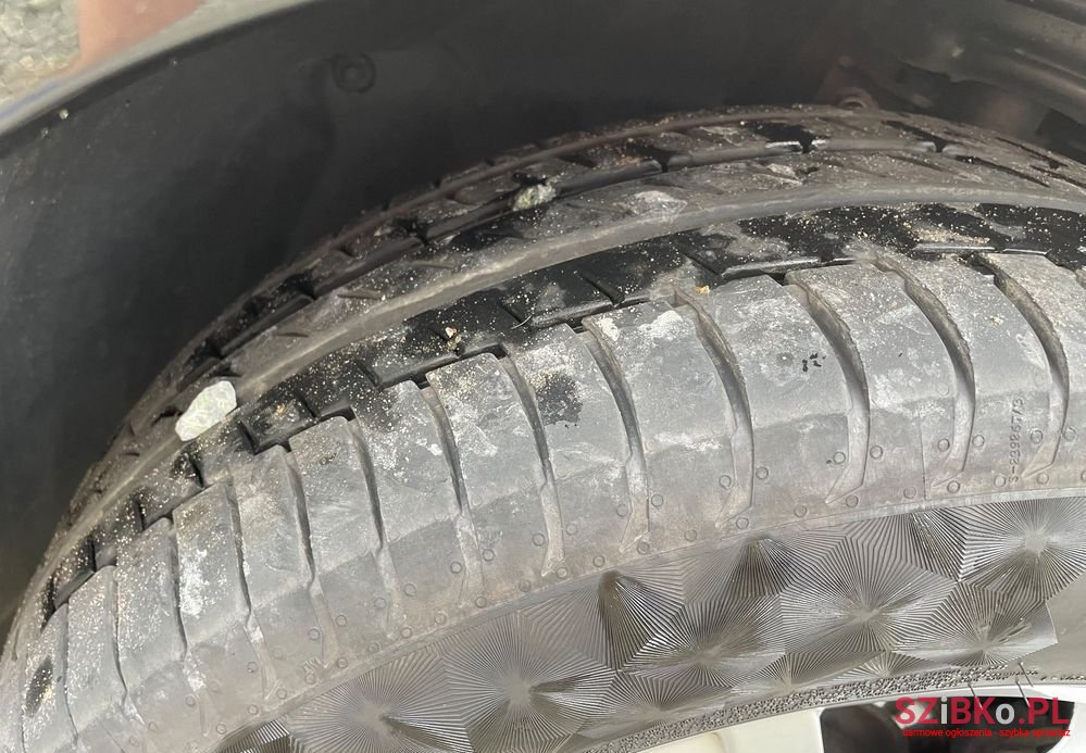 2011' Mercedes-Benz GLK photo #4