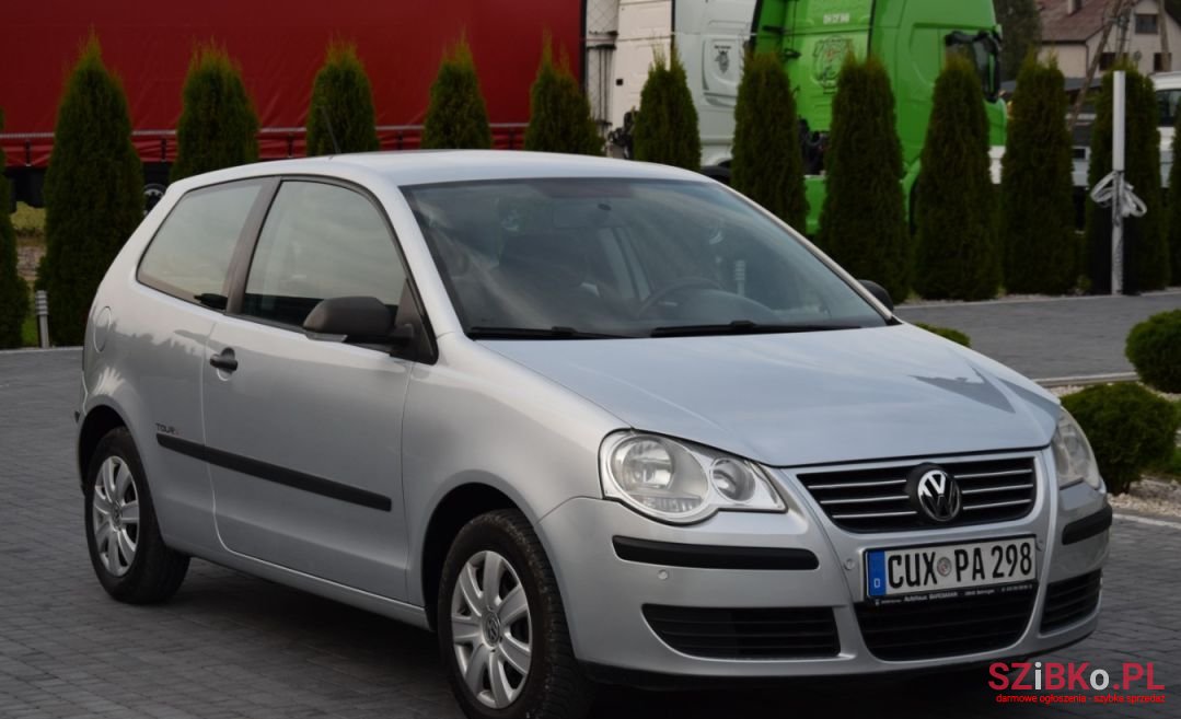 2008' Volkswagen Polo photo #2