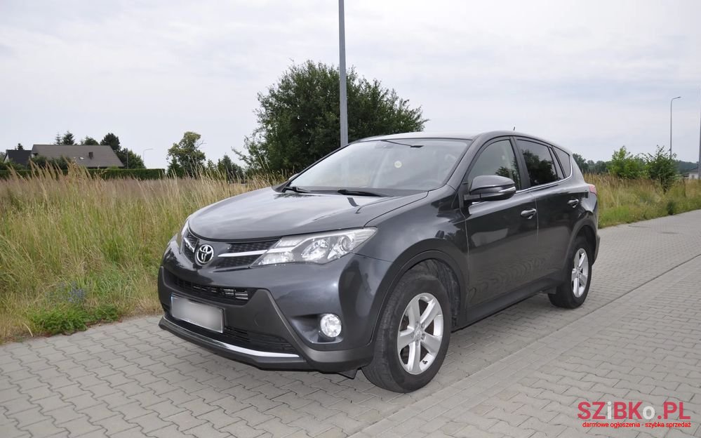 2013' Toyota RAV4 photo #1