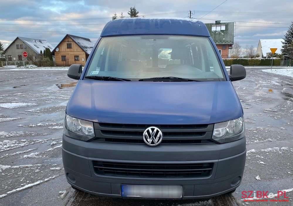 2010' Volkswagen Transporter photo #2