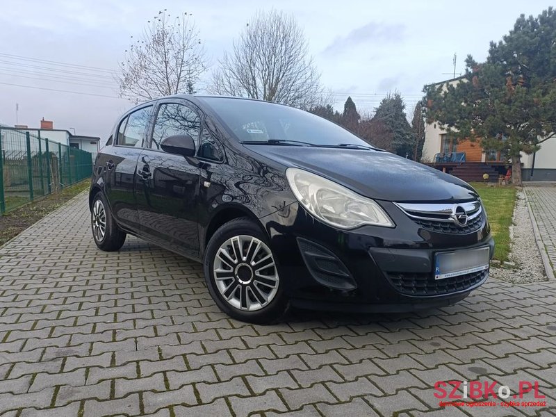 2011' Opel Corsa 1.2 16V Enjoy photo #1