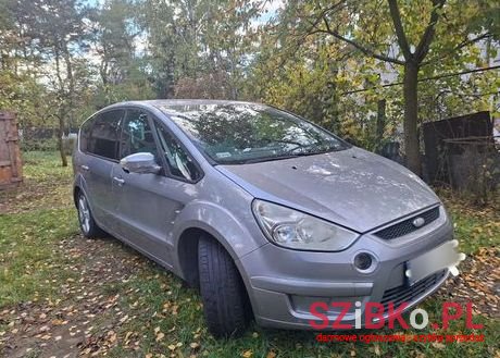 2005' Ford S-Max 2.0 Titanium photo #2